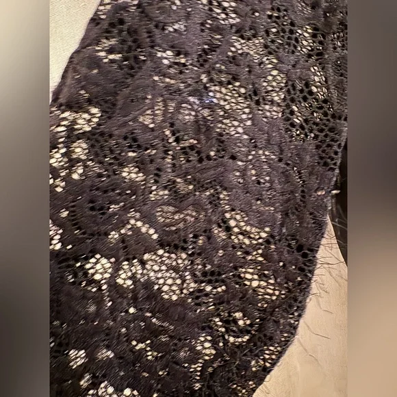 Torrid Black Lace Flowy Top - Picture 6 of 11